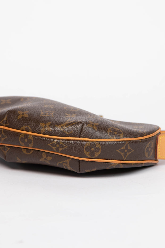 Vintage Louis Vuitton Croissant PM Shoulder Bag