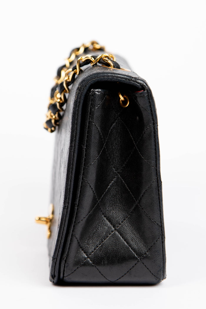 80s Chanel Black Lambskin Small Single Flap Shoulder Bag