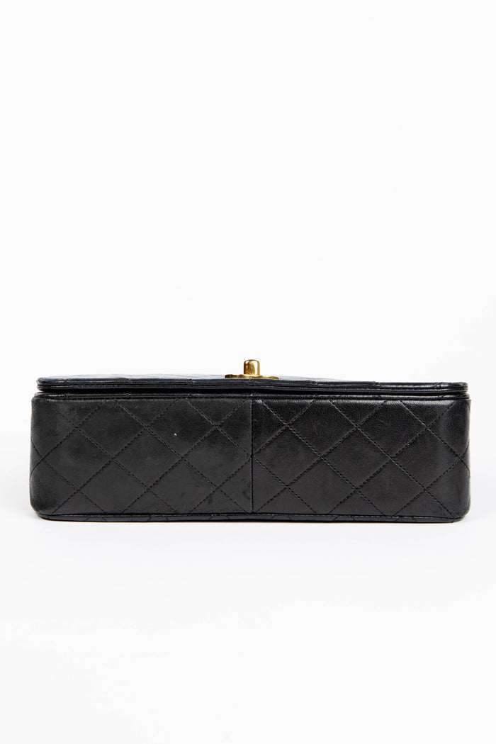 80s Chanel Black Lambskin Small Single Flap Shoulder Bag