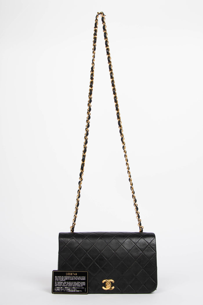 80s Chanel Black Lambskin Small Single Flap Shoulder Bag