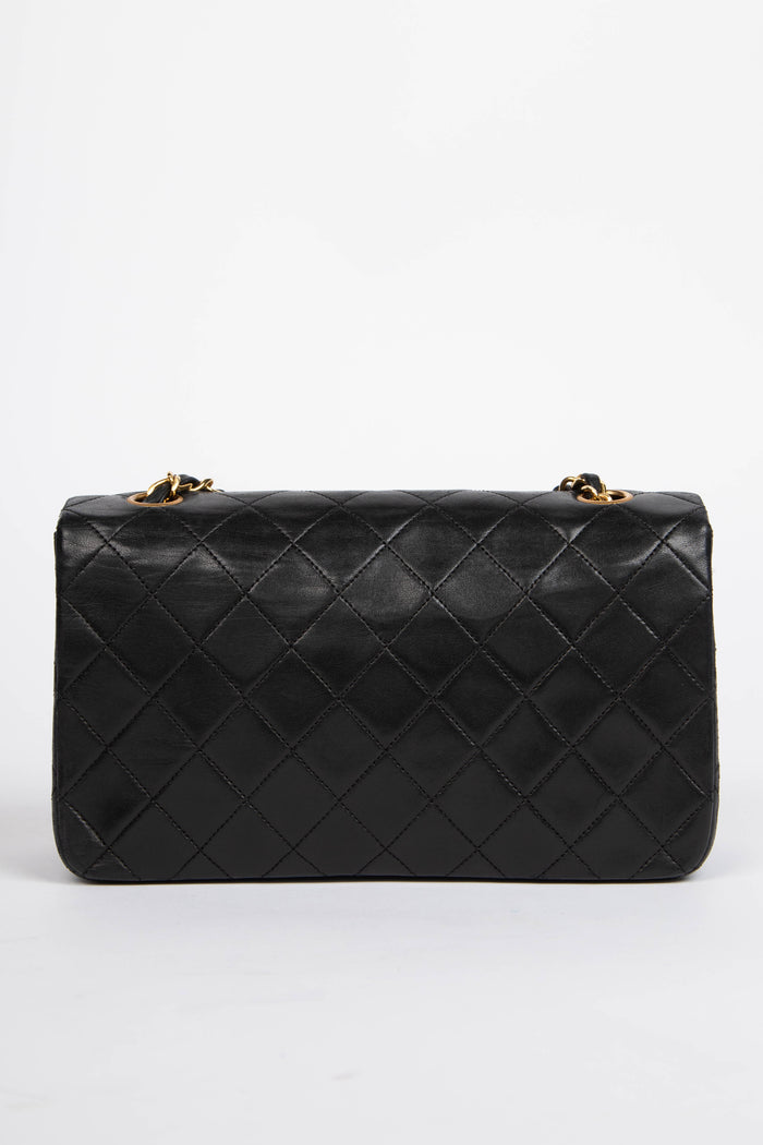 80s Chanel Black Lambskin Small Single Flap Shoulder Bag