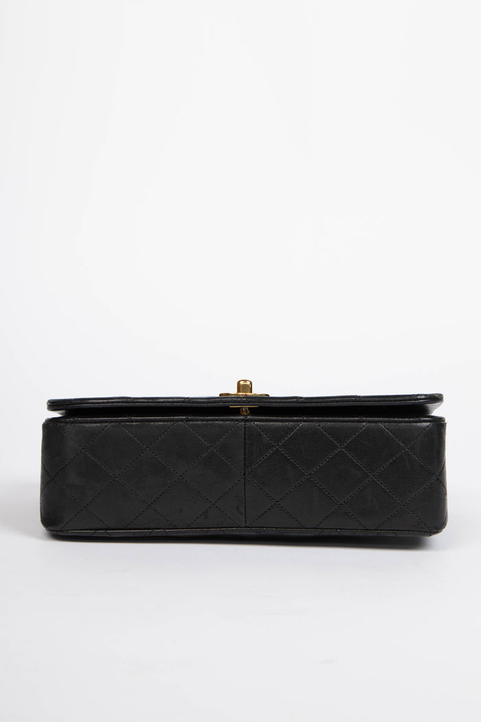 80s Chanel Black Lambskin Small Single Flap Shoulder Bag