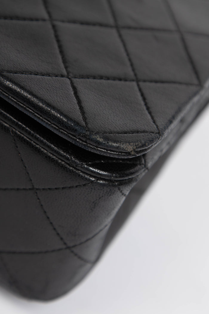 80s Chanel Black Lambskin Small Single Flap Shoulder Bag