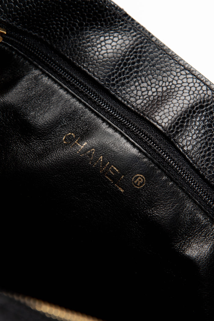 2000s Chanel Black Caviar Leather Shoulder Bag with GHW