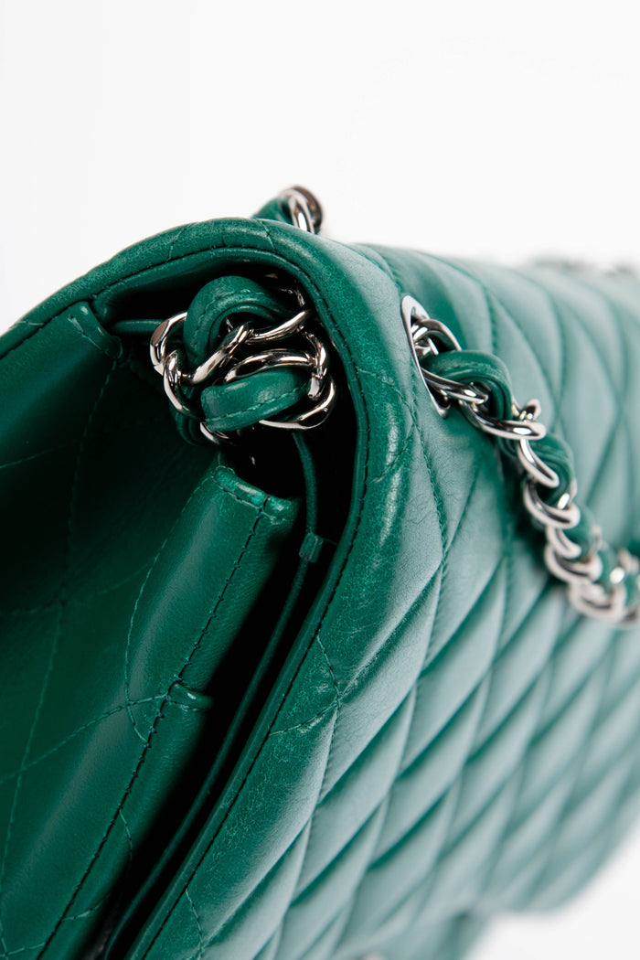 2010s Chanel Emerald Green Lambskin Leather Jumbo Double Flap Shoulder Bag