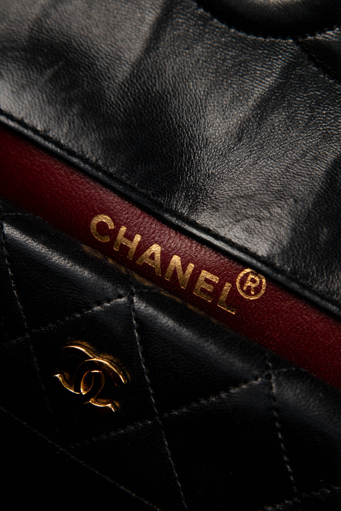 90s Chanel Black Lambskin Leather Single Flap Bag with GHW