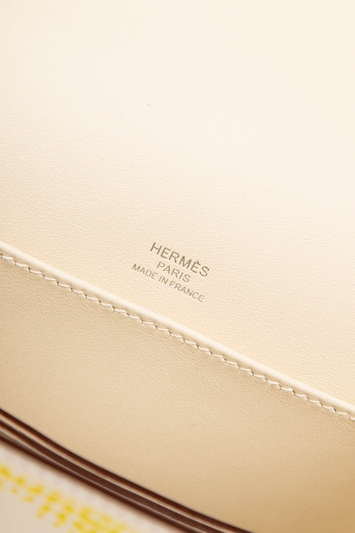 Limited Edition 2022 Hermes Mini Roulis 18 in Nata Printed Swift Leather with PHW