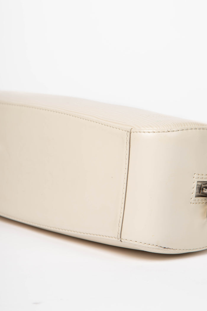 2000s Louis Vuitton White Epi Leather Jasmine Top Handle Bag