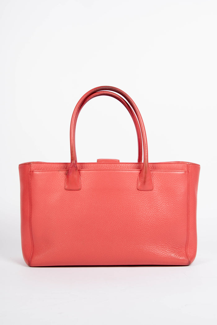 2010s Chanel Red Leather Cerf Executive Shopper Tote Bag