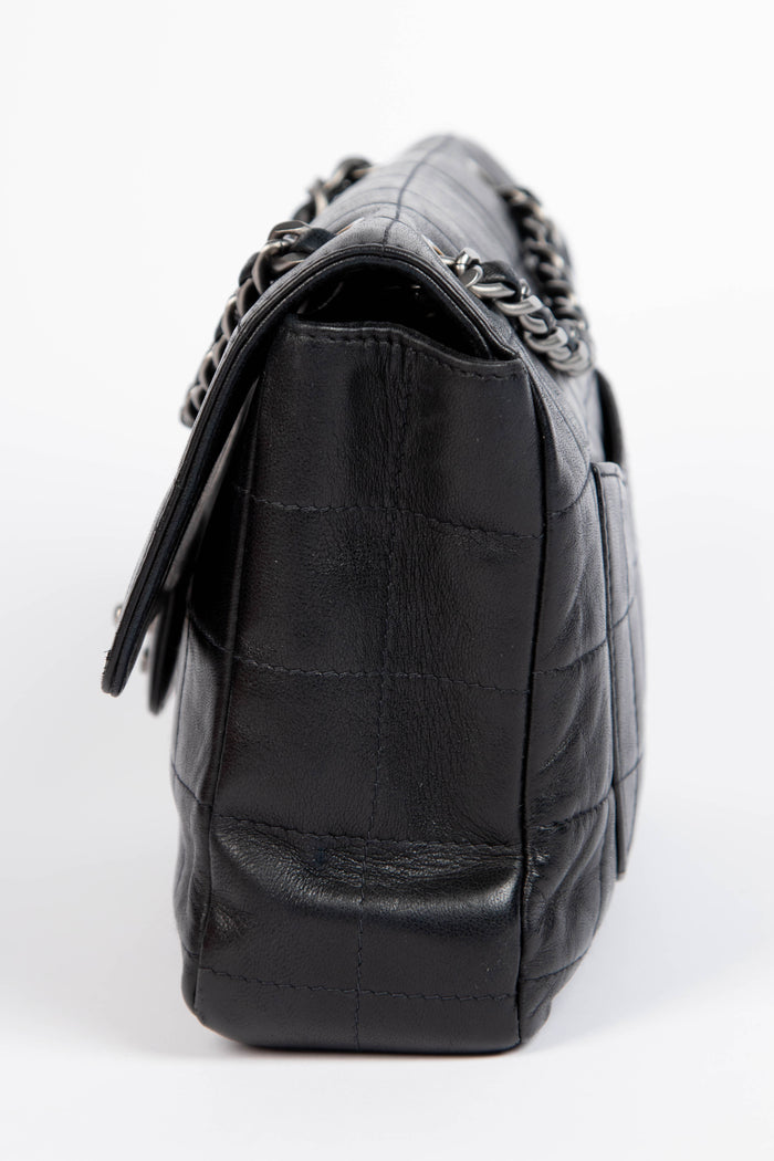 2000s Chanel Black Lambskin Leather Chocolate Bar Single Flap Shoulder Bag