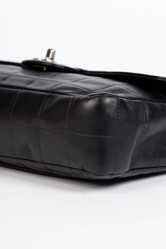 2000s Chanel Black Lambskin Leather Chocolate Bar Single Flap Shoulder Bag
