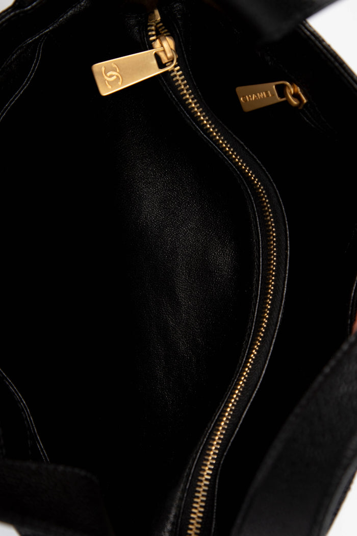 2000s Chanel Black Caviar Leather Shoulder Bag with GHW