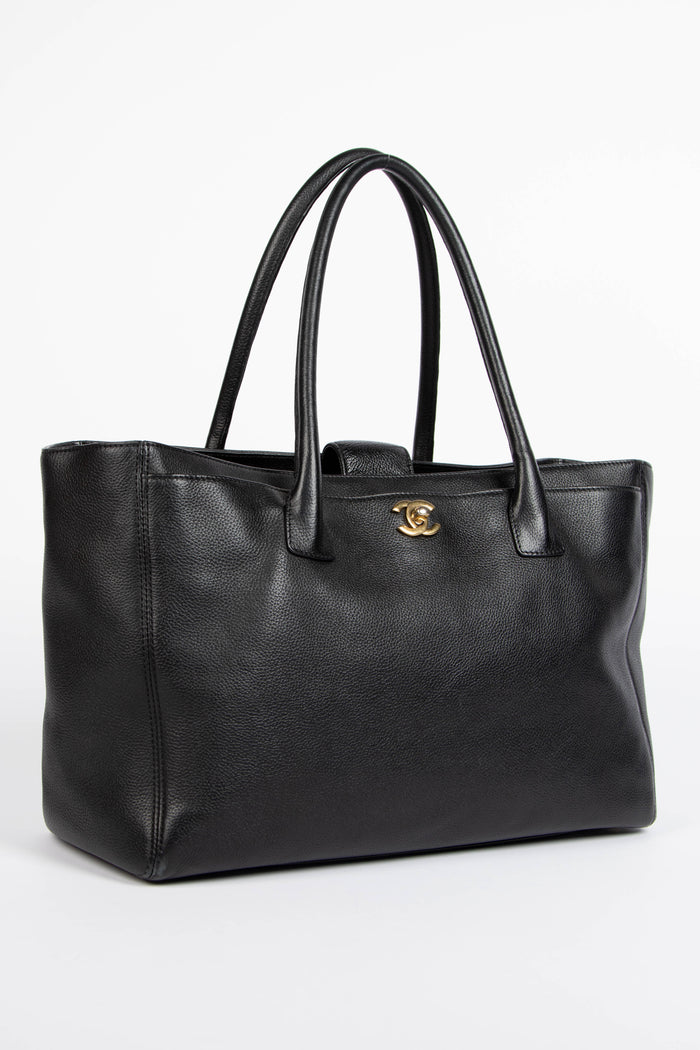 2000s Chanel Black Grained Leather Cerf Executive Shopper Tote Bag