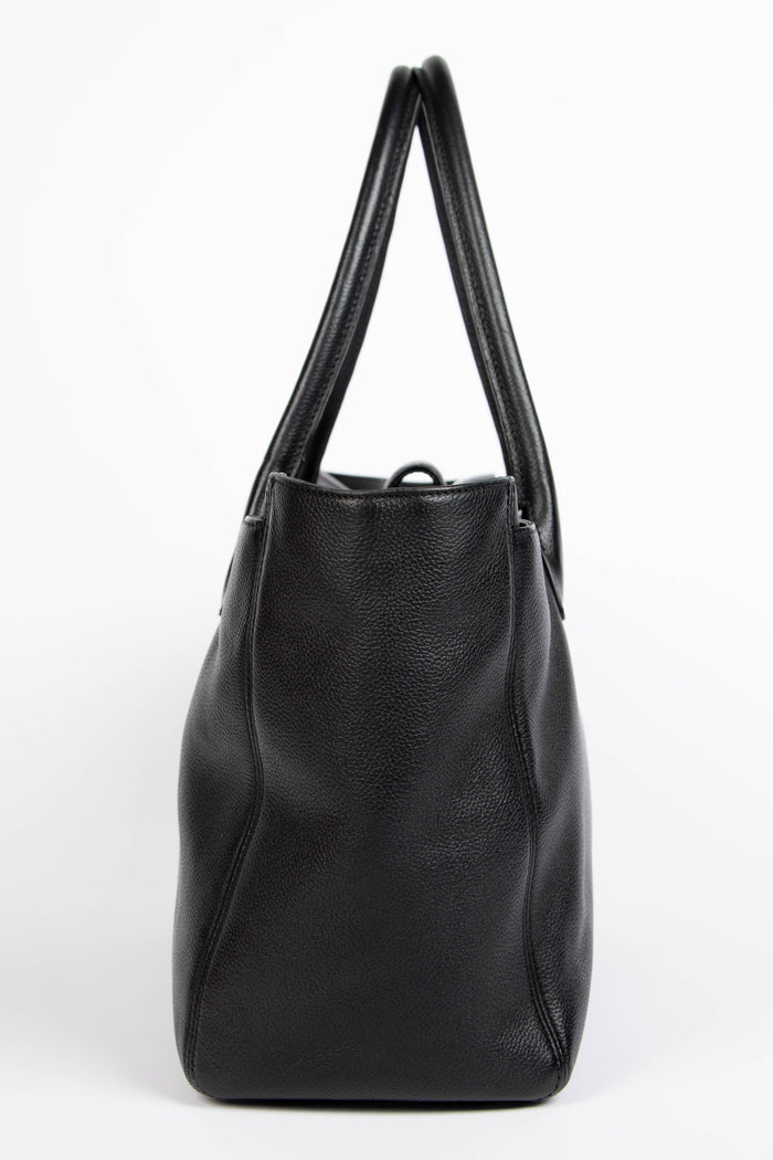 2000s Chanel Black Grained Leather Cerf Executive Shopper Tote Bag