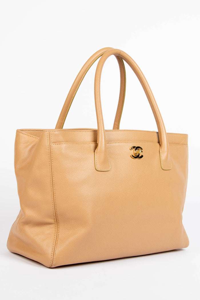 2000s Chanel Beige Grained Leather Cerf Executive Shopper Tote Bag