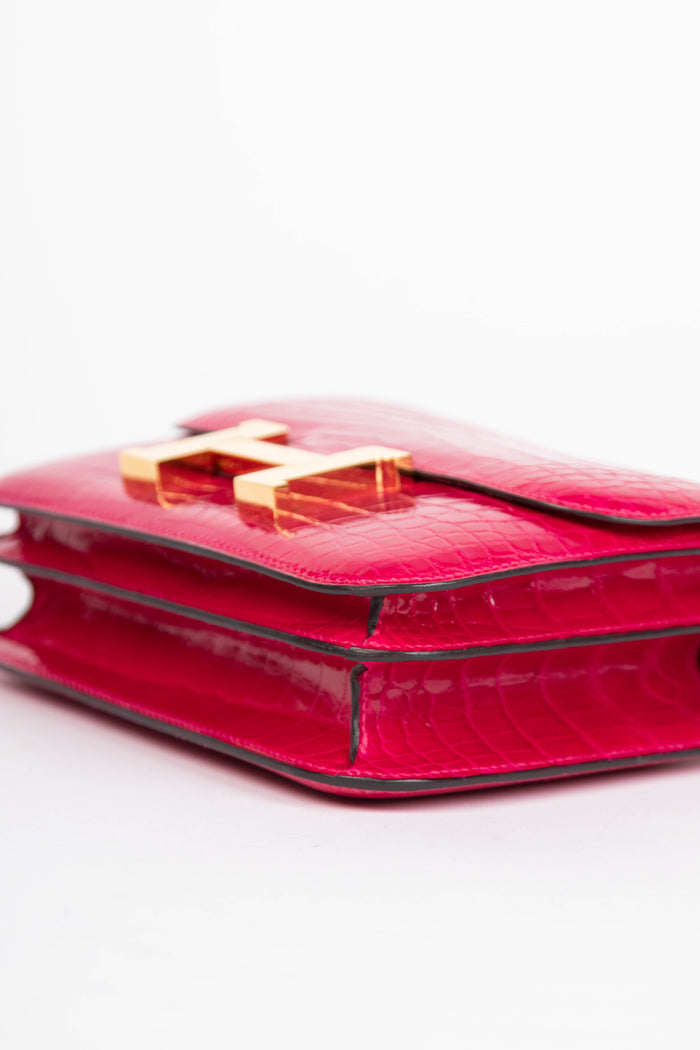 RARE 2021 Hermès Constance 18cm in Rose Scheherazade Shiny Alligator GHW