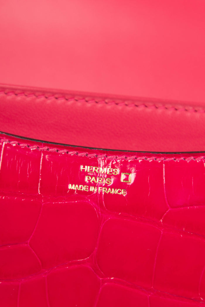 RARE 2021 Hermès Constance 18cm in Rose Scheherazade Shiny Alligator GHW