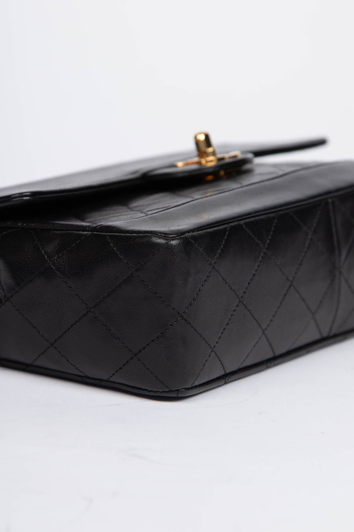 80s Chanel Black Lambskin Leather Single Flap Shoulder Bag
