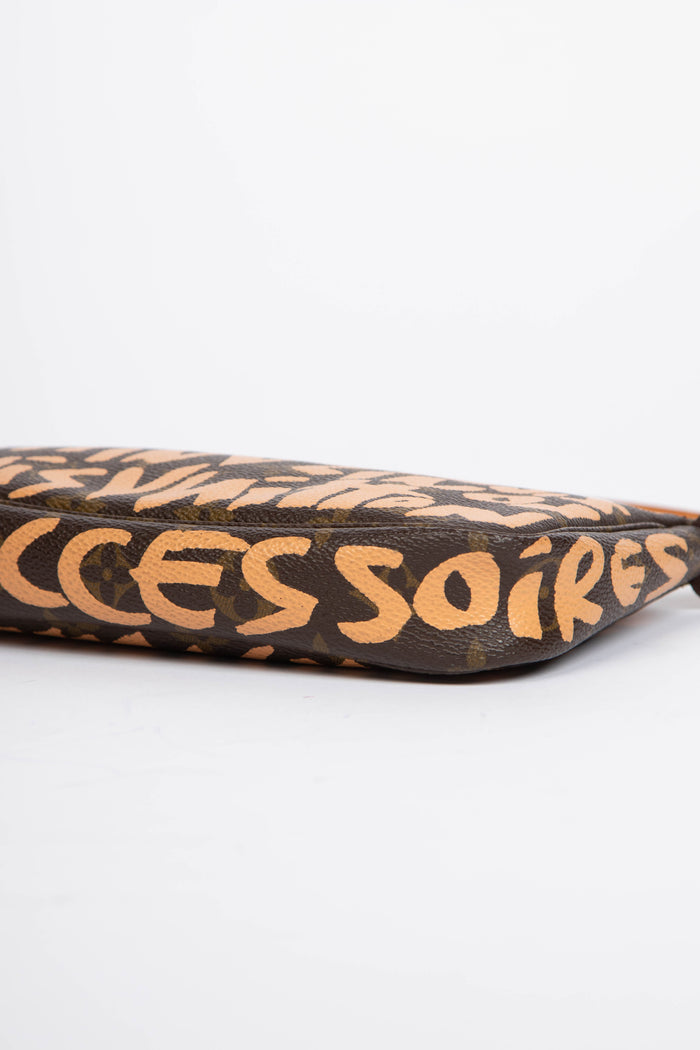 Louis Vuitton x Stephen Sprouse Graffiti Pochette Accessoires