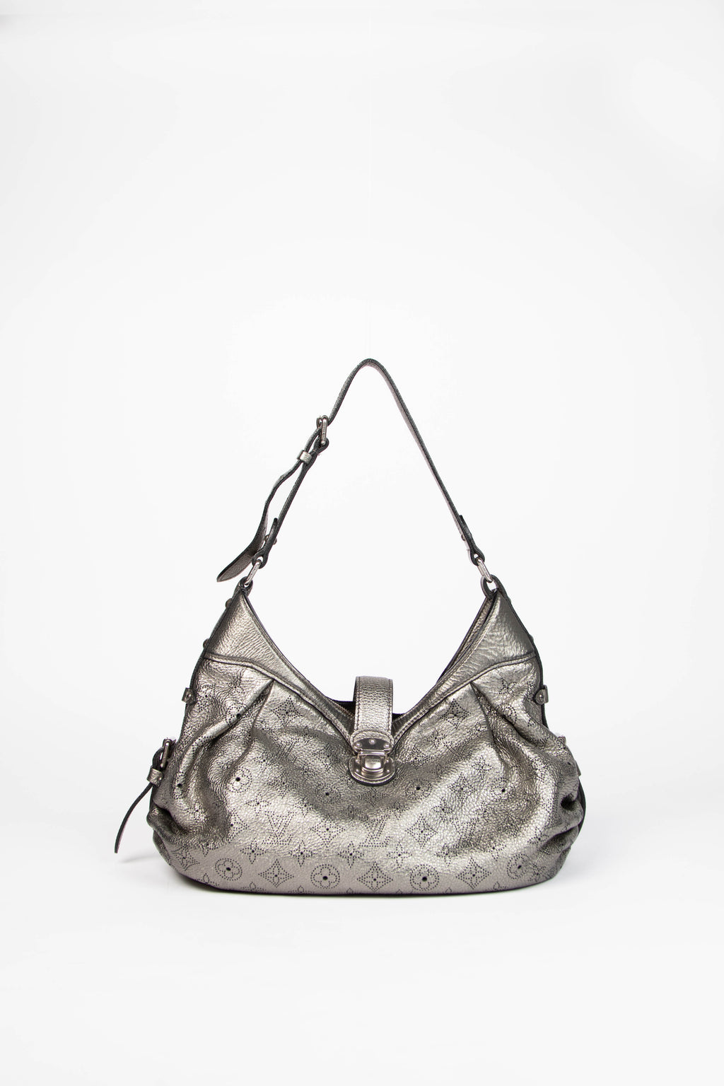 2000s Louis Vuitton Silver Mahina Shoulder Bag