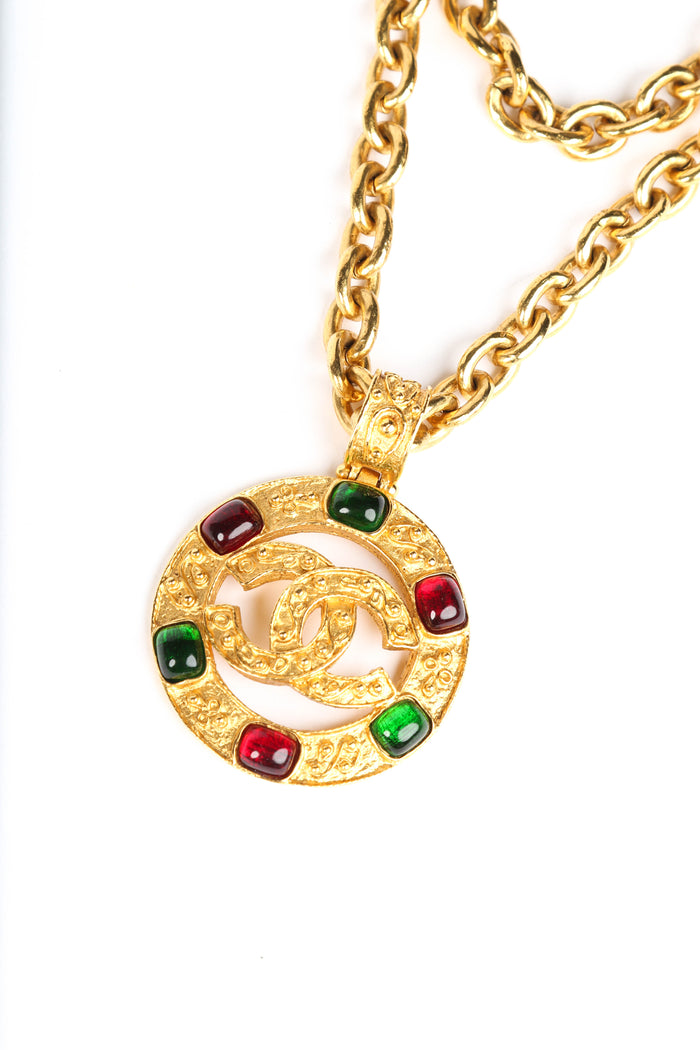 RARE 90s Chanel Gripoix Filigree Medallion CC Logo Necklace