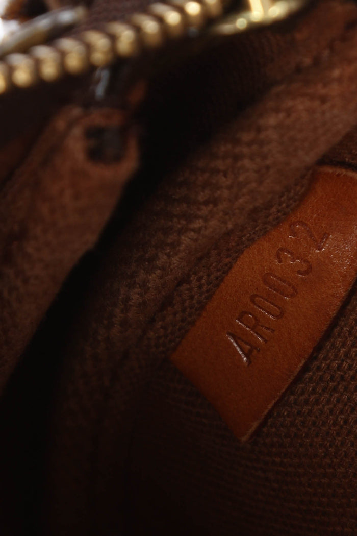 2000s Louis Vuitton Monogram Pochette Accessoires