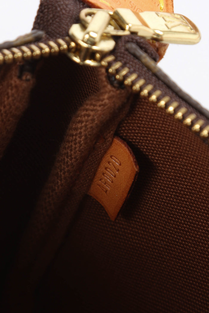 2000s Louis Vuitton Monogram Pochette Accessoires