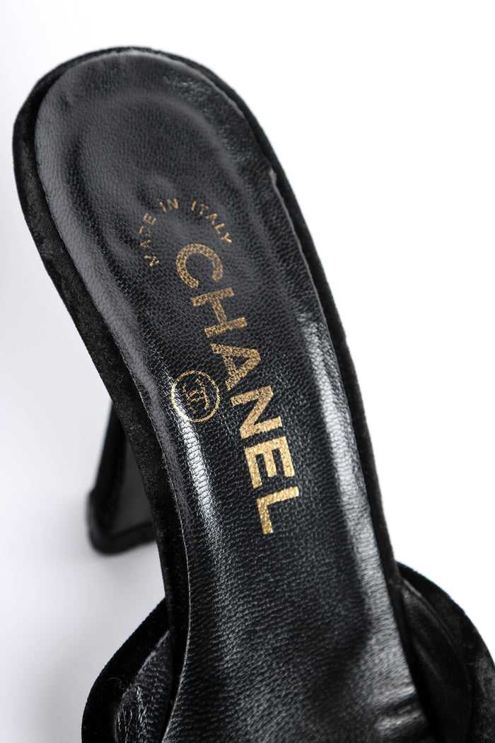 2000s Chanel Black Pony Hair Court Heels (EU 36)