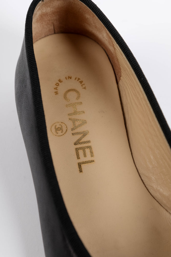Chanel Black Lambskin Leather Ballet Flats (EU 36.5)