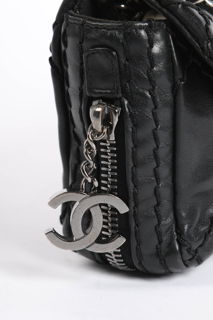 2000s Chanel Black Lambskin Leather Ultimate Stitch Single Flap Shoulder Bag
