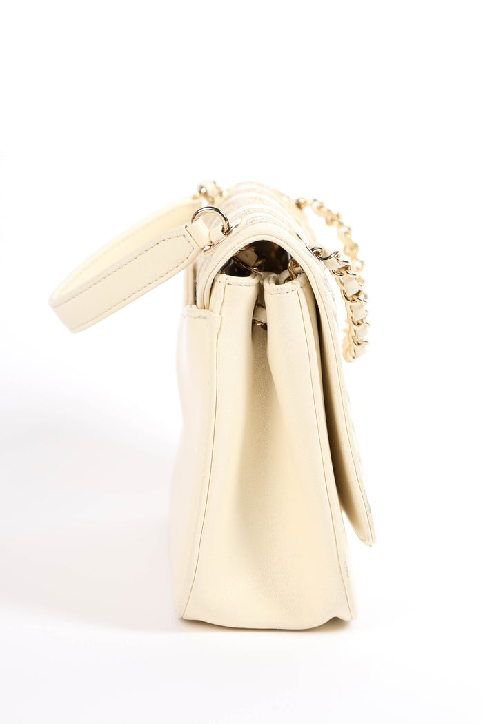 2010s Chanel Cream Leather Chevron Shoulder Bag