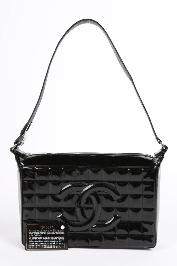 2000s Chanel Black Patent Leather Chocolate Bar Shoulder Bag