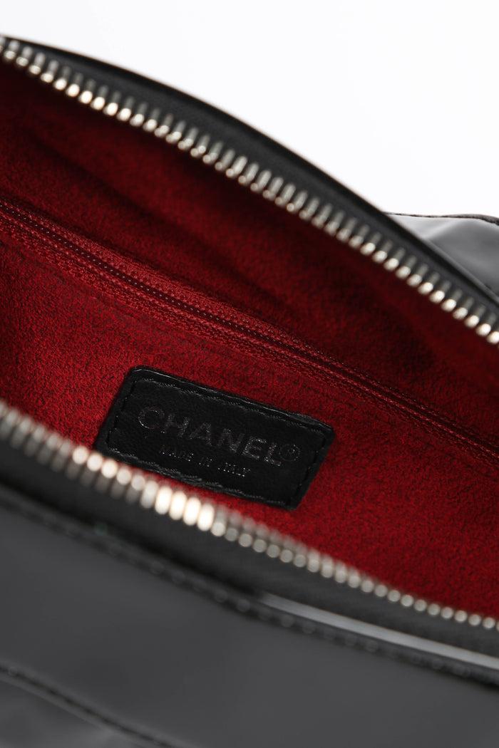 2000s Chanel Black Patent Leather Chocolate Bar Shoulder Bag