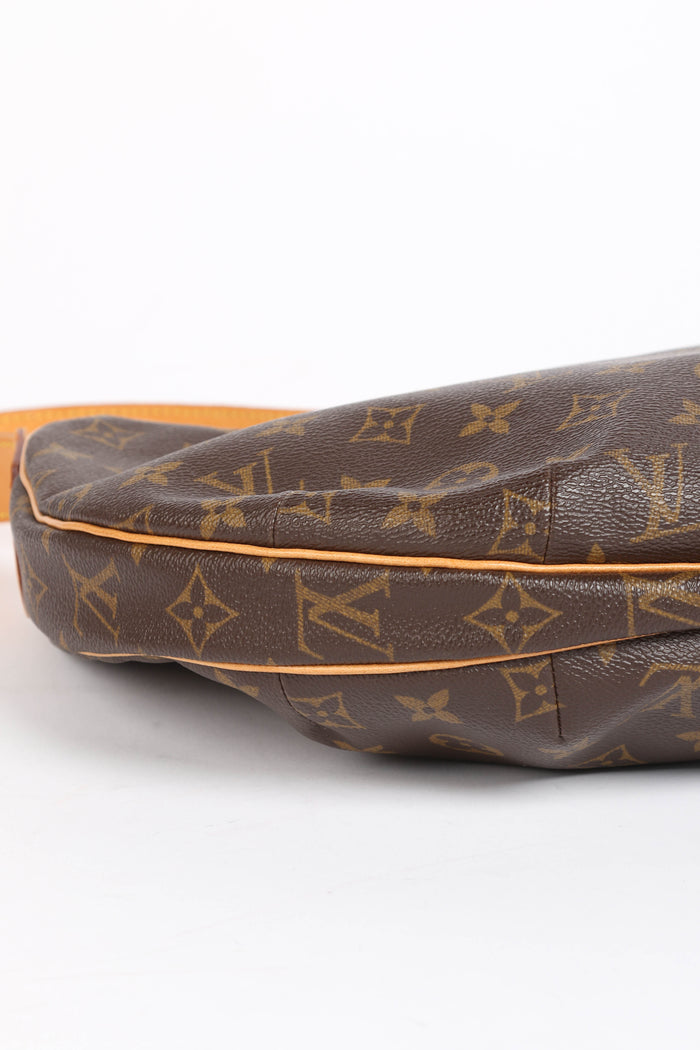 Vintage Louis Vuitton Croissant MM Shoulder Bag