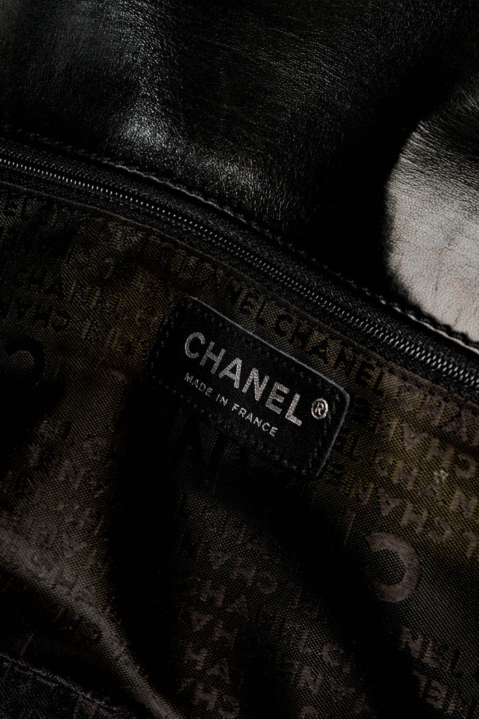 2000s Chanel Black Patent Leather Diagonal East West Chocolate Bar Flap Bag