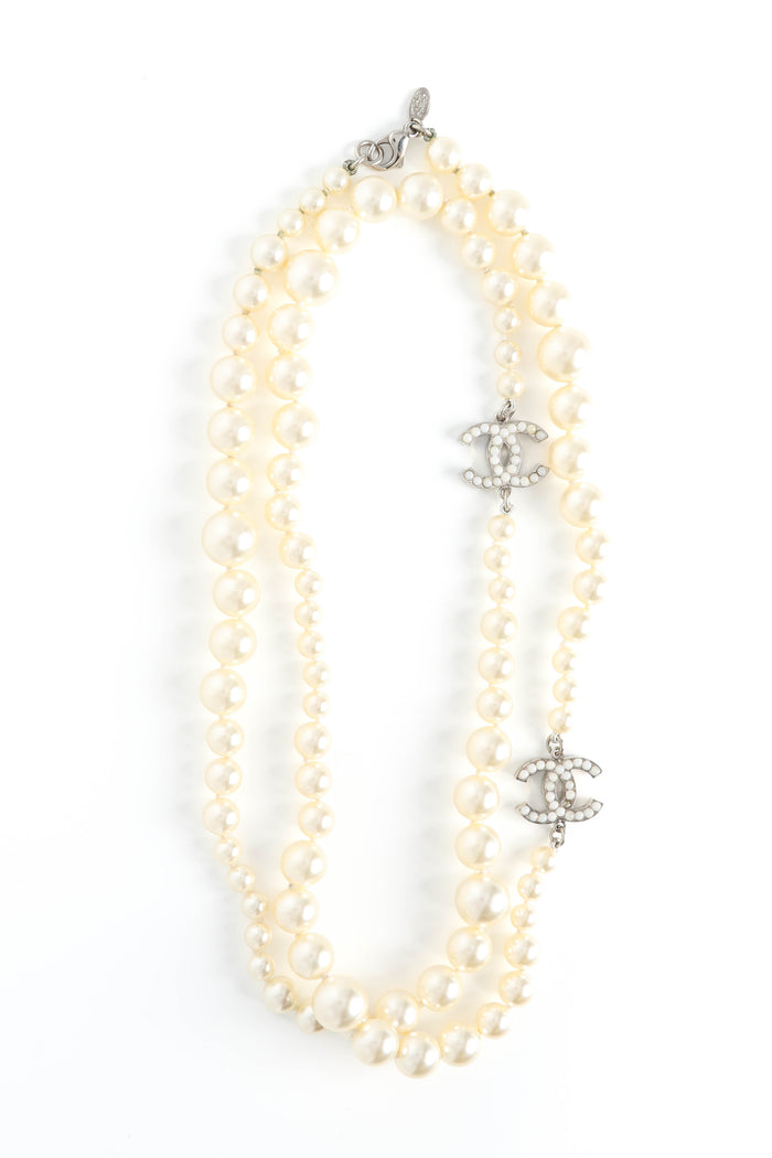 2000s Chanel CC Faux Pearl Necklace