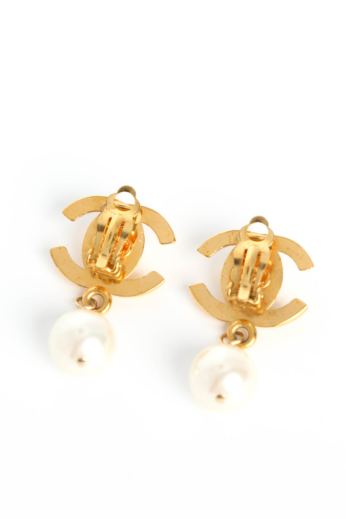 Vintage Chanel Gold Pearl Drop Clip on Earrings