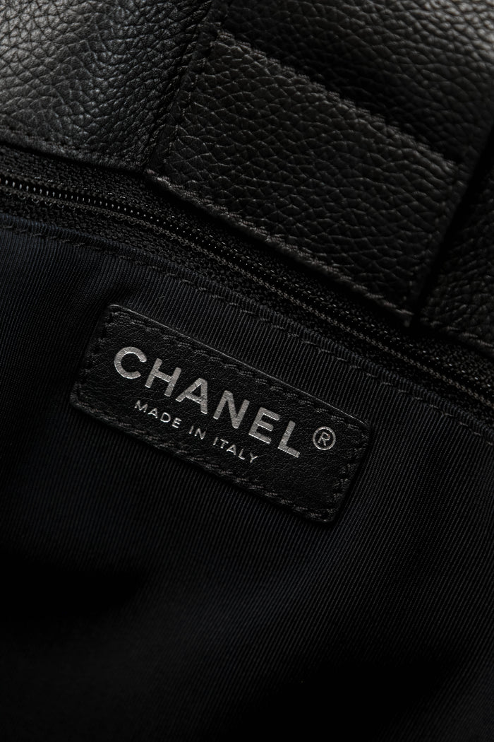 2010s Chanel Black Leather Cerf Executive Shopper Tote Bag
