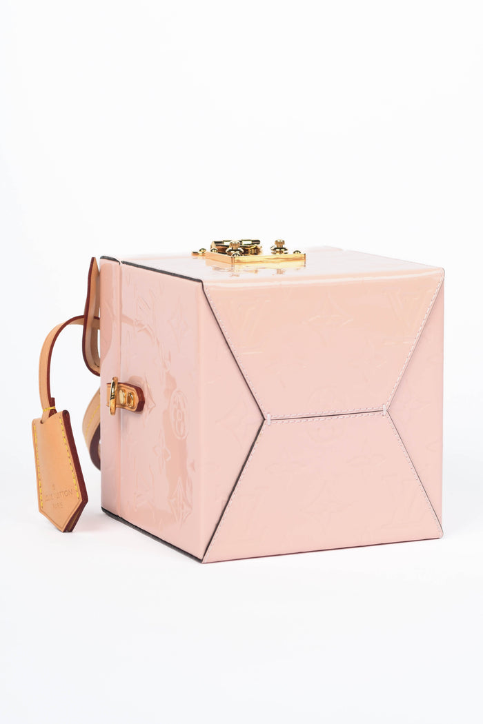 2019 Louis Vuitton Pink Monogram Vernis Bleecker Box Bag