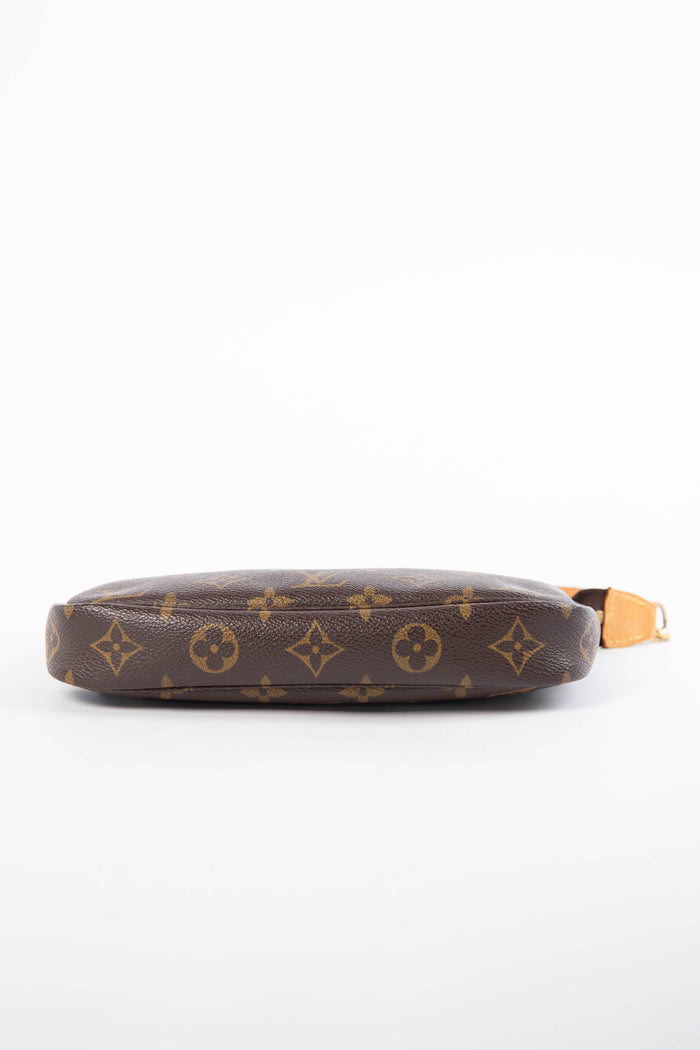 2000s Louis Vuitton Monogram Pochette Accessoires