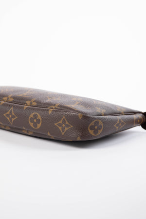 2000s Louis Vuitton Monogram Pochette Accessoires