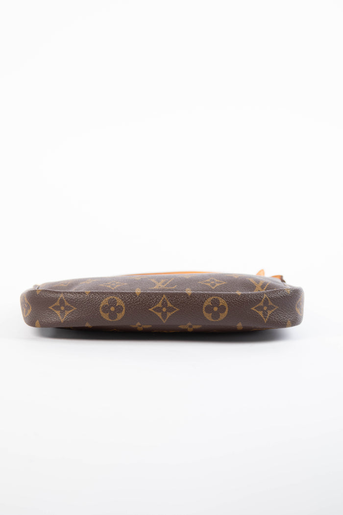 2000s Louis Vuitton Monogram Pochette Accessoires