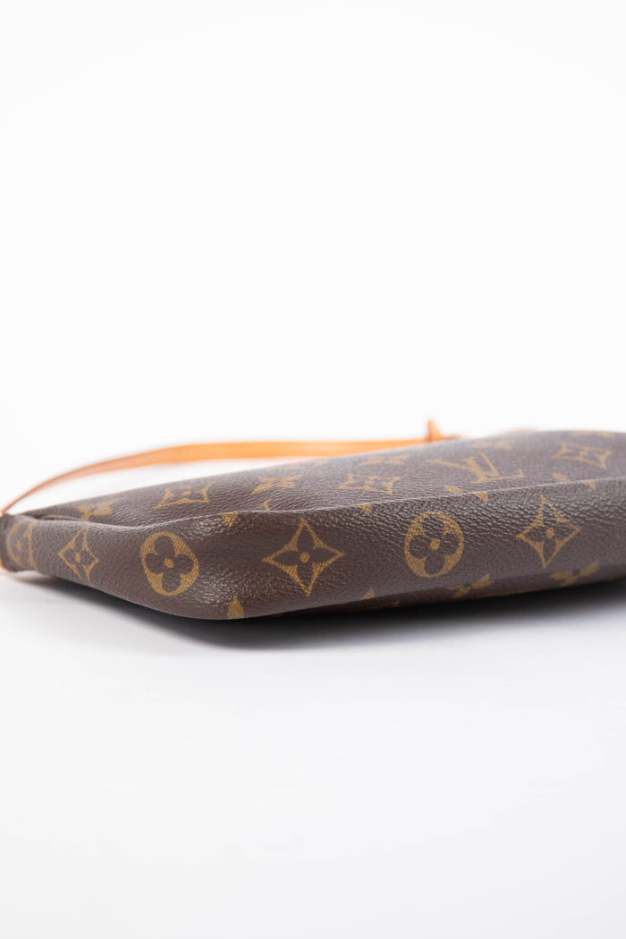 2000s Louis Vuitton Monogram Pochette Accessoires