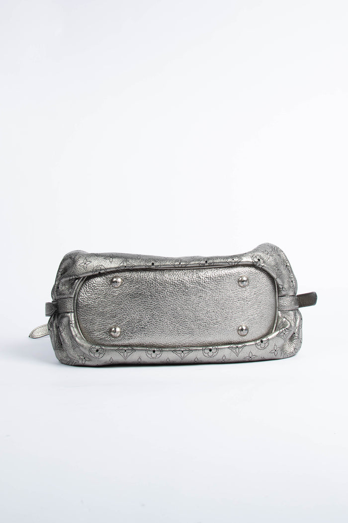 2000s Louis Vuitton Silver Mahina Shoulder Bag