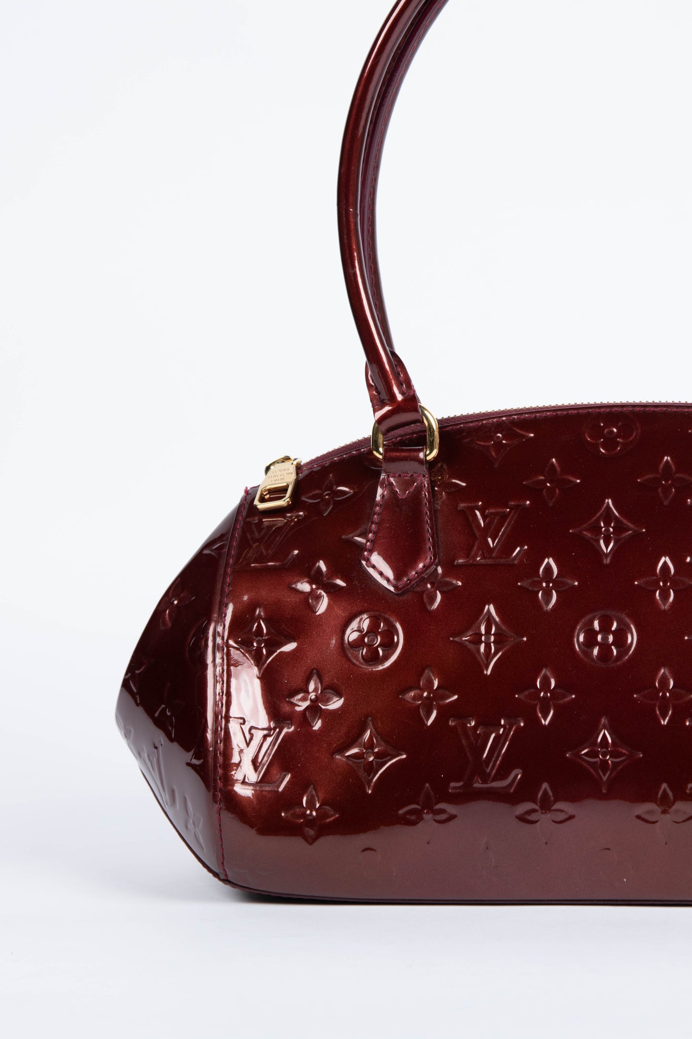 2000s Louis Vuitton Sherwood Oxblood Vernis PM Shoulder Bag