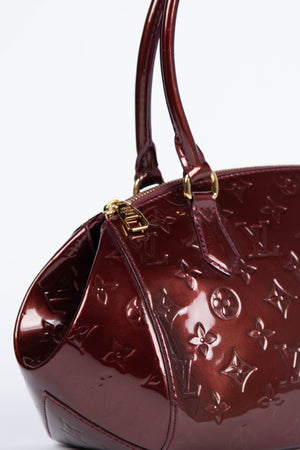 2000s Louis Vuitton Sherwood Oxblood Vernis PM Shoulder Bag