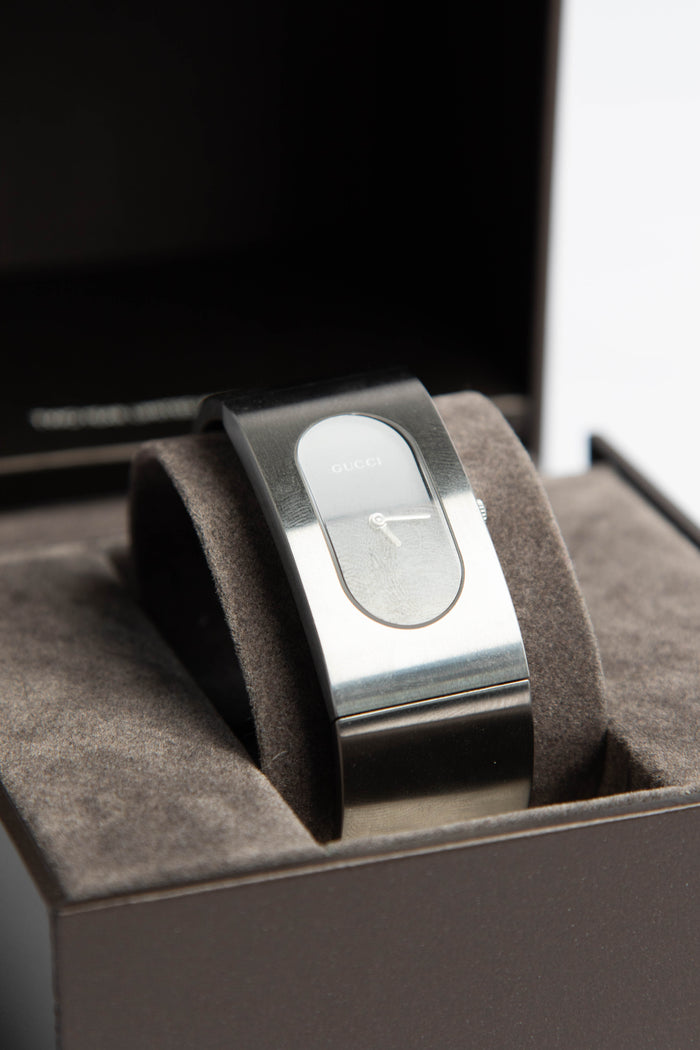 Vintage Gucci Silver 2400L Watch