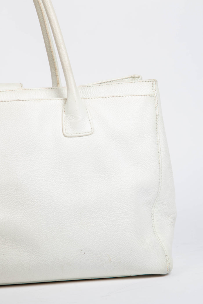 2000s Chanel White Leather Cerf Executive Shopper Tote Bag