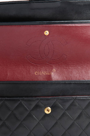 Vintage Chanel Black Lambskin Double Flap Shoulder Bag 24k GHW