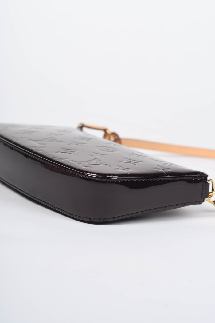 2010s Louis Vuitton Oxblood Monogram Vernis Pochette Accessoires